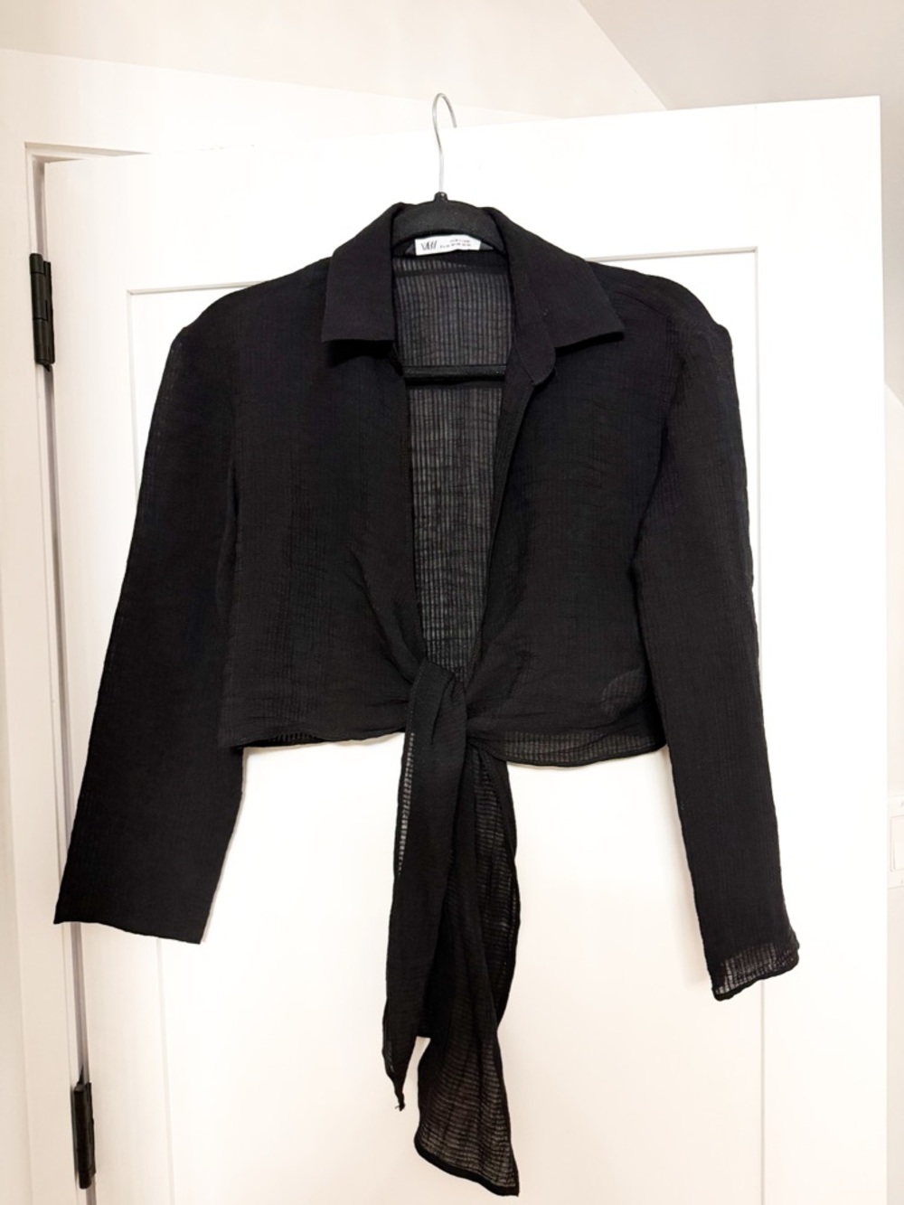 Zara front-tie Black Sheer cropped blouse collared V-neck Textured Sz Small